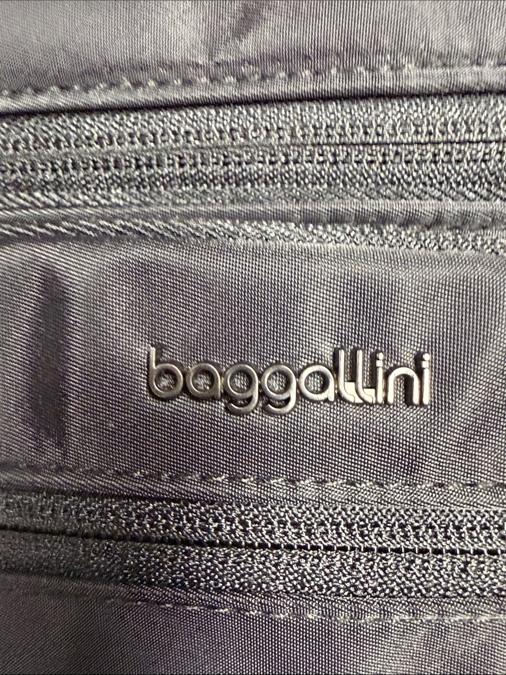 Baggallini Black Nylon Crossbody Messenger Bag - Picture 8 of 10